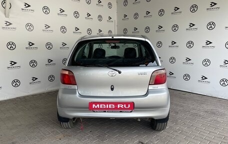 Toyota Yaris I рестайлинг, 2002 год, 250 000 рублей, 4 фотография