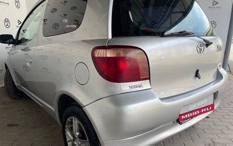 Toyota Yaris I рестайлинг, 2002 год, 250 000 рублей, 8 фотография