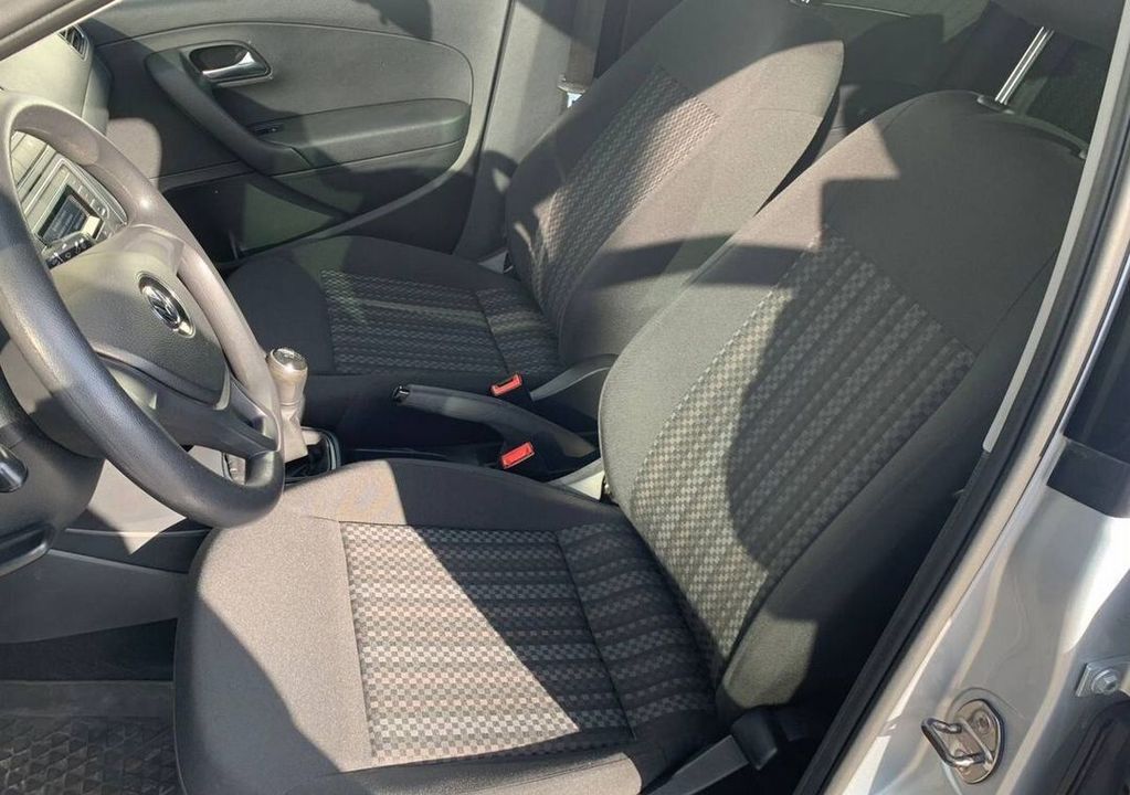 Volkswagen Polo, 2016 год, 800 000 рублей, 8 фотография