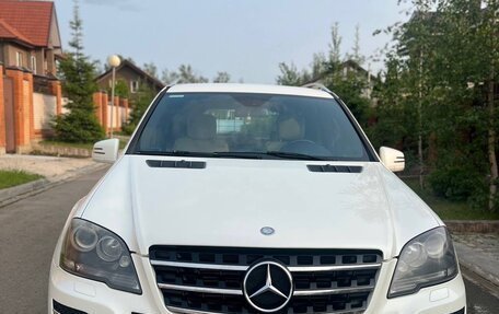Mercedes-Benz M-Класс, 2011 год, 1 900 000 рублей, 3 фотография
