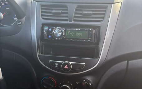Hyundai Solaris II рестайлинг, 2014 год, 946 000 рублей, 6 фотография