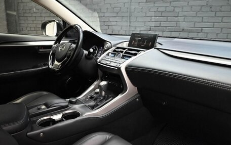 Lexus NX I, 2017 год, 2 599 000 рублей, 16 фотография