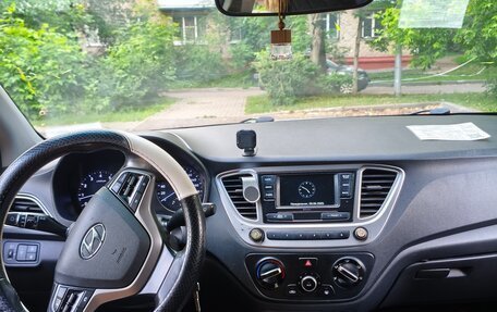 Hyundai Solaris II рестайлинг, 2019 год, 830 000 рублей, 7 фотография