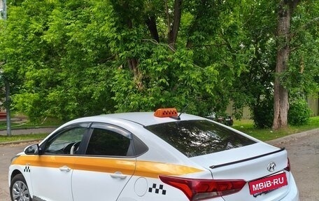 Hyundai Solaris II рестайлинг, 2019 год, 830 000 рублей, 4 фотография