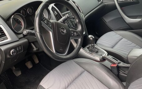 Opel Astra J, 2014 год, 980 000 рублей, 8 фотография