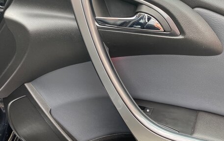 Opel Astra J, 2014 год, 980 000 рублей, 11 фотография