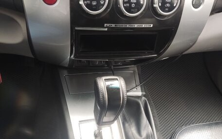 Mitsubishi Pajero Sport II рестайлинг, 2014 год, 2 099 000 рублей, 9 фотография