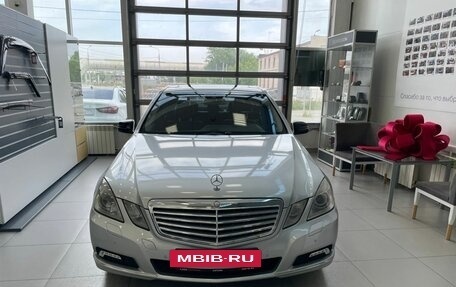 Mercedes-Benz E-Класс, 2009 год, 1 200 000 рублей, 2 фотография