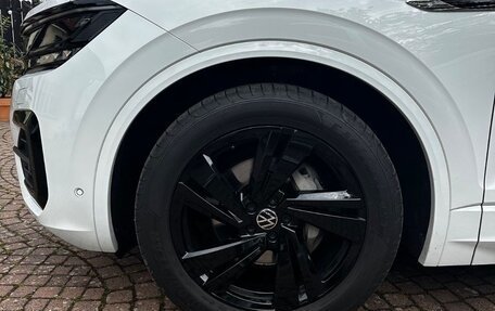 Volkswagen Touareg III, 2022 год, 5 230 000 рублей, 5 фотография
