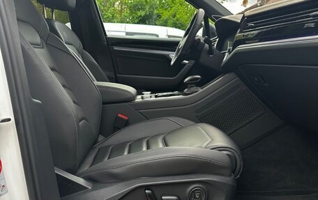 Volkswagen Touareg III, 2022 год, 5 230 000 рублей, 13 фотография