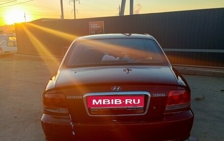 Hyundai Sonata IV рестайлинг, 2006 год, 300 000 рублей, 3 фотография