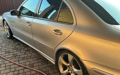 Mercedes-Benz E-Класс, 2002 год, 1 100 000 рублей, 3 фотография