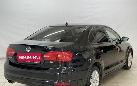 Volkswagen Jetta VI, 2013 год, 1 095 000 рублей, 4 фотография