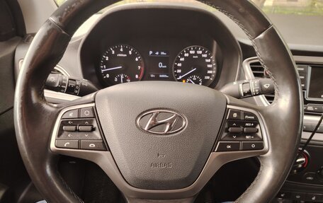 Hyundai Solaris II рестайлинг, 2019 год, 1 350 000 рублей, 10 фотография