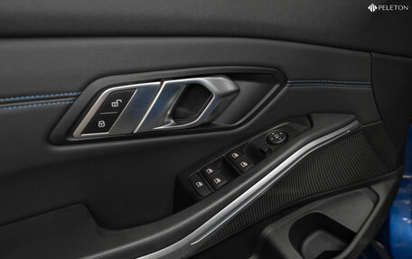 BMW 3 серия, 2019 год, 3 970 000 рублей, 14 фотография