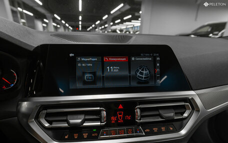 BMW 3 серия, 2019 год, 3 970 000 рублей, 18 фотография