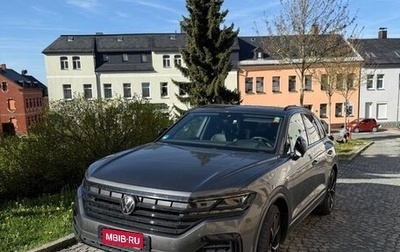 Volkswagen Touareg III, 2022 год, 5 700 000 рублей, 1 фотография