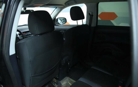 Mitsubishi Outlander III рестайлинг 3, 2012 год, 1 000 000 рублей, 11 фотография