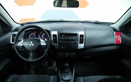 Mitsubishi Outlander III рестайлинг 3, 2012 год, 1 000 000 рублей, 12 фотография