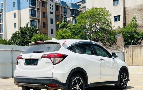 Honda Vezel, 2021 год, 1 191 400 рублей, 9 фотография