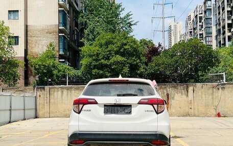 Honda Vezel, 2021 год, 1 191 400 рублей, 11 фотография