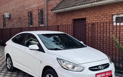 Hyundai Solaris II рестайлинг, 2013 год, 730 000 рублей, 1 фотография