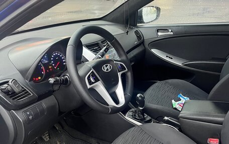 Hyundai Solaris II рестайлинг, 2015 год, 370 000 рублей, 9 фотография