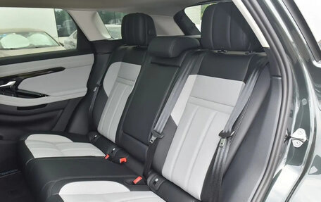 Land Rover Range Rover Evoque II, 2024 год, 5 370 000 рублей, 10 фотография