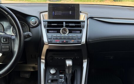 Lexus NX I, 2017 год, 3 500 000 рублей, 15 фотография