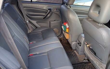 Toyota RAV4, 2003 год, 800 000 рублей, 14 фотография