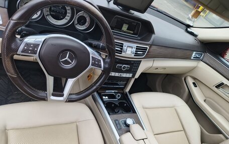 Mercedes-Benz E-Класс, 2014 год, 2 300 000 рублей, 30 фотография