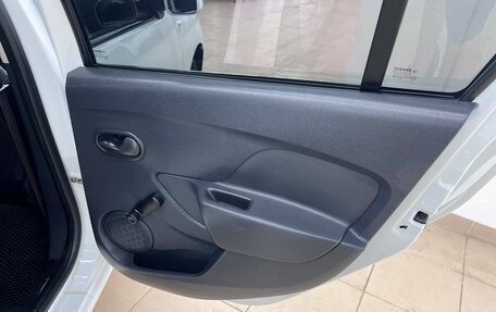 Renault Logan II, 2019 год, 899 000 рублей, 21 фотография