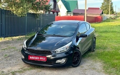 KIA cee'd III, 2013 год, 850 000 рублей, 2 фотография