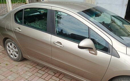 Peugeot 408 I рестайлинг, 2012 год, 650 000 рублей, 3 фотография