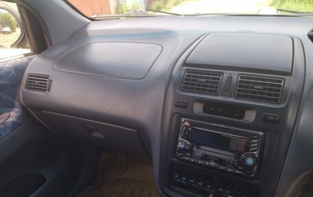 Toyota Ipsum II, 1996 год, 550 000 рублей, 3 фотография