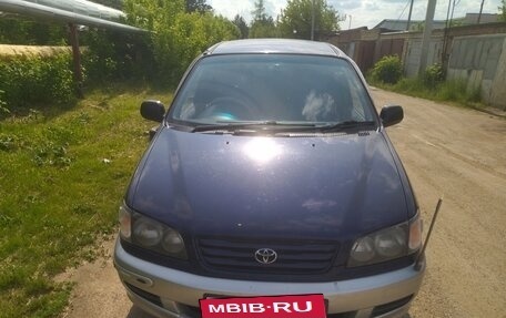 Toyota Ipsum II, 1996 год, 550 000 рублей, 2 фотография
