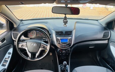 Hyundai Solaris II рестайлинг, 2013 год, 730 000 рублей, 10 фотография
