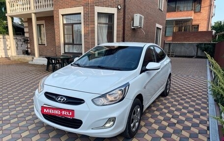 Hyundai Solaris II рестайлинг, 2013 год, 730 000 рублей, 6 фотография