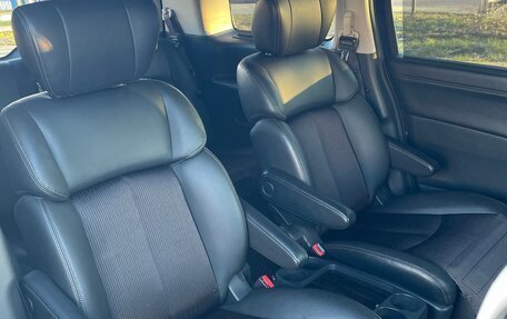 Nissan Elgrand III, 2018 год, 2 900 000 рублей, 6 фотография
