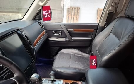 Mitsubishi Pajero IV, 2007 год, 1 445 000 рублей, 25 фотография