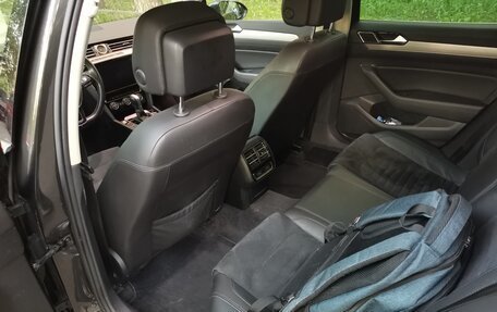 Volkswagen Passat B8 рестайлинг, 2018 год, 1 720 000 рублей, 11 фотография