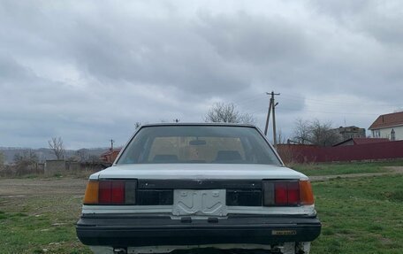 Toyota Carina, 1985 год, 125 000 рублей, 4 фотография