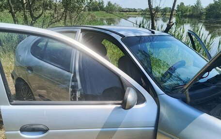 Renault Megane II, 1999 год, 300 000 рублей, 9 фотография