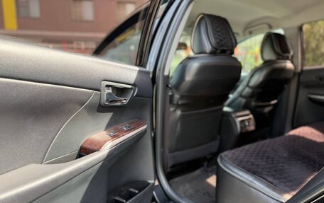 Toyota Camry, 2017 год, 2 400 000 рублей, 12 фотография