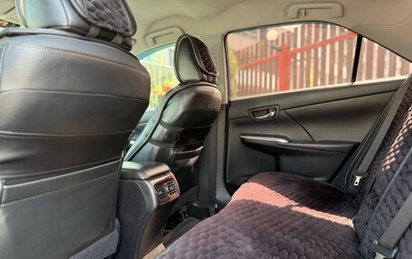 Toyota Camry, 2017 год, 2 400 000 рублей, 13 фотография