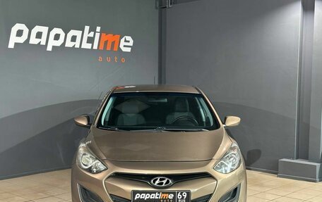 Hyundai i30 II рестайлинг, 2012 год, 875 000 рублей, 2 фотография