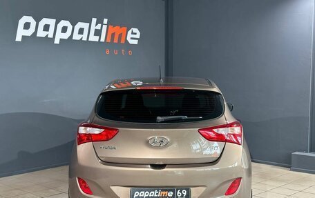 Hyundai i30 II рестайлинг, 2012 год, 875 000 рублей, 4 фотография