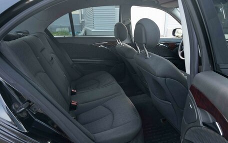 Mercedes-Benz E-Класс, 2004 год, 595 000 рублей, 10 фотография