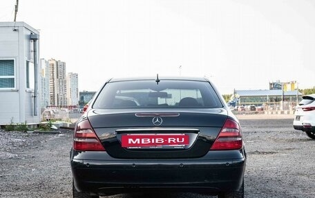 Mercedes-Benz E-Класс, 2004 год, 595 000 рублей, 5 фотография