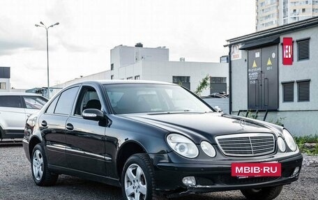 Mercedes-Benz E-Класс, 2004 год, 595 000 рублей, 3 фотография